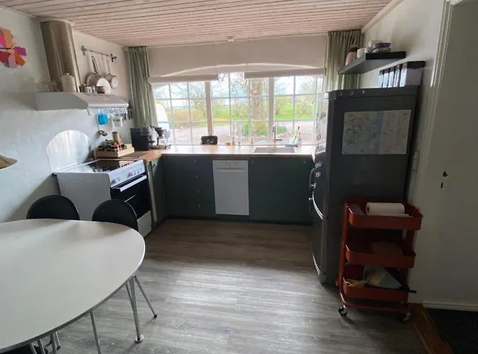 Hegnsly Apartament *